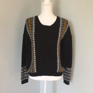 Dex black pullover sweater gold/white design